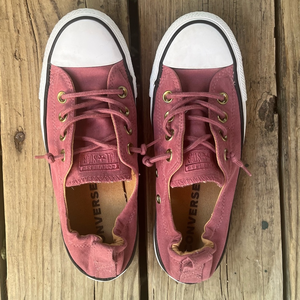 Burgundy Slip-On Converse size 7